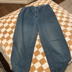 Vintage Calvin Klein jeans size 14 but more like a 10-12
